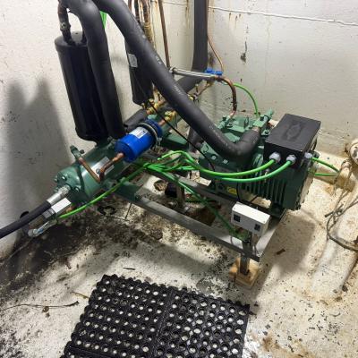 Instalación de máquina de hielo 