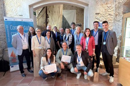 premiados y autoridades plenaria 2026