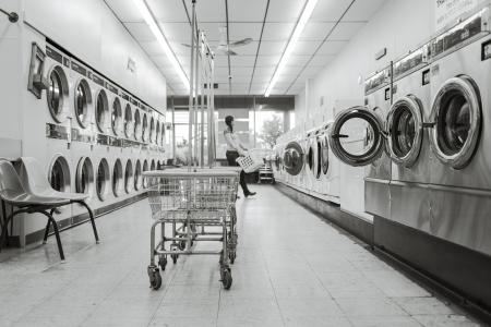 laundry-saloon-gdfd109072_1920.jpg