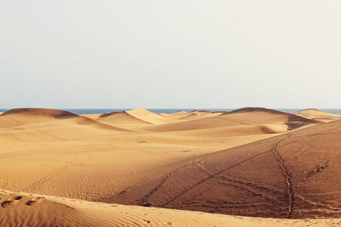 dunes-1673766_1920.jpg